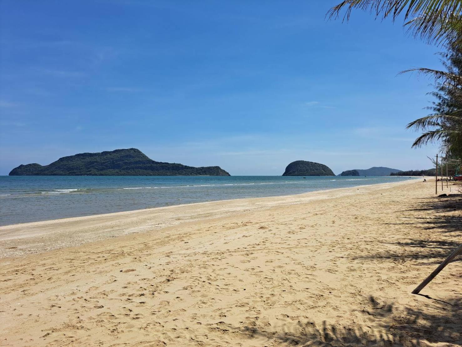 Baan Golden Resort & Residences Sam Roi Yot Exterior photo