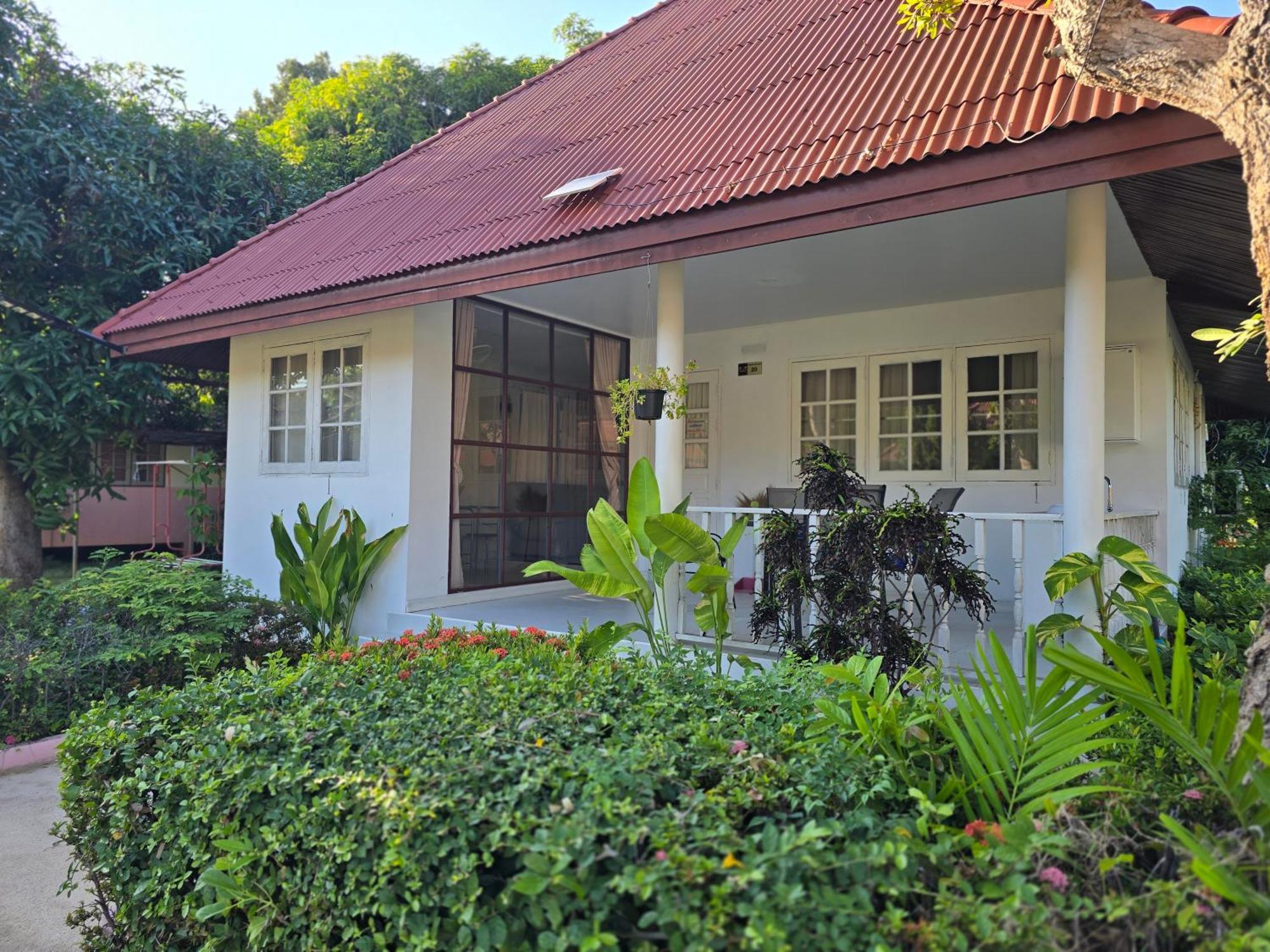 Baan Golden Resort & Residences Sam Roi Yot Exterior photo